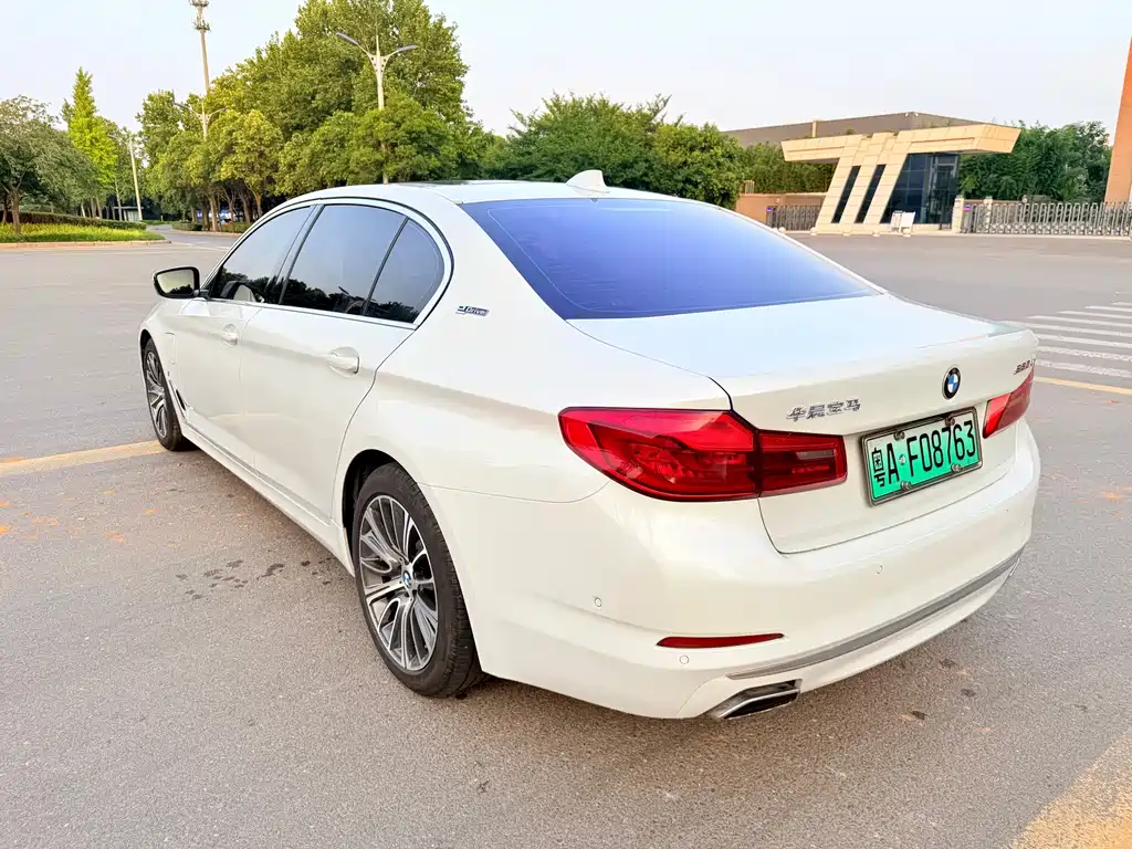 BMW 5 Series New Energy — фото 8