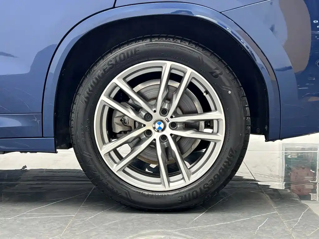 BMW X3 — фото 23