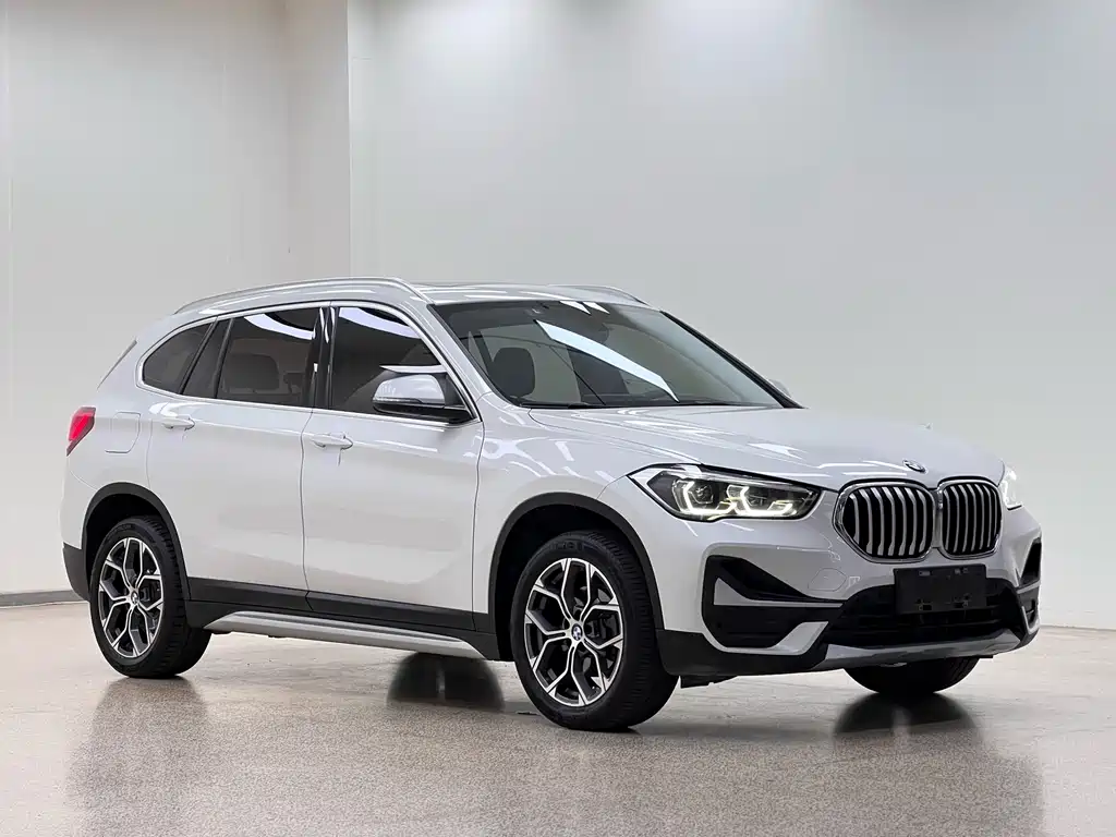 BMW X1 — фото 3