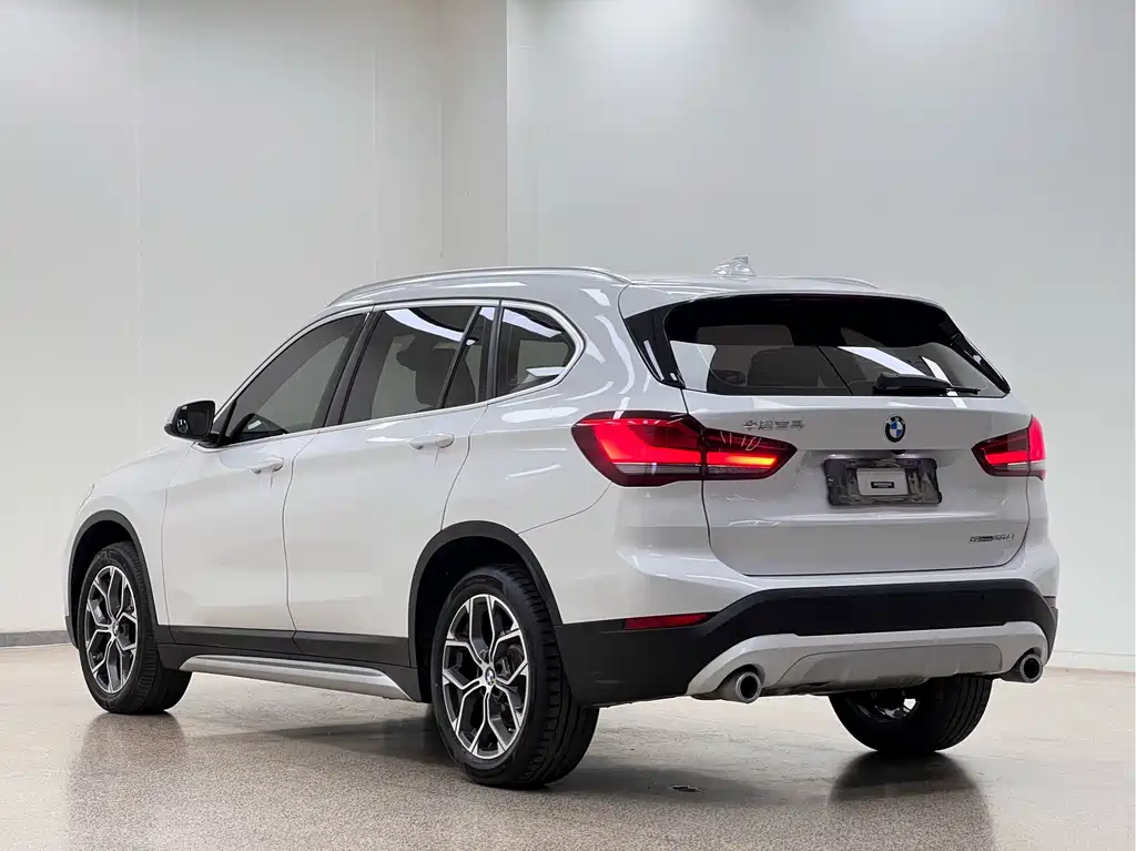 BMW X1 — фото 4