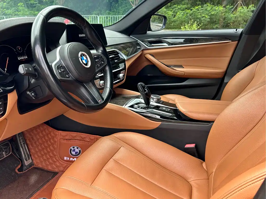 BMW 5 Series — фото 4