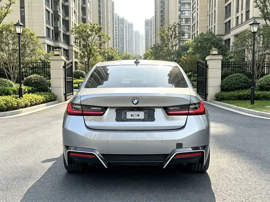 BMW i3 — фото 8
