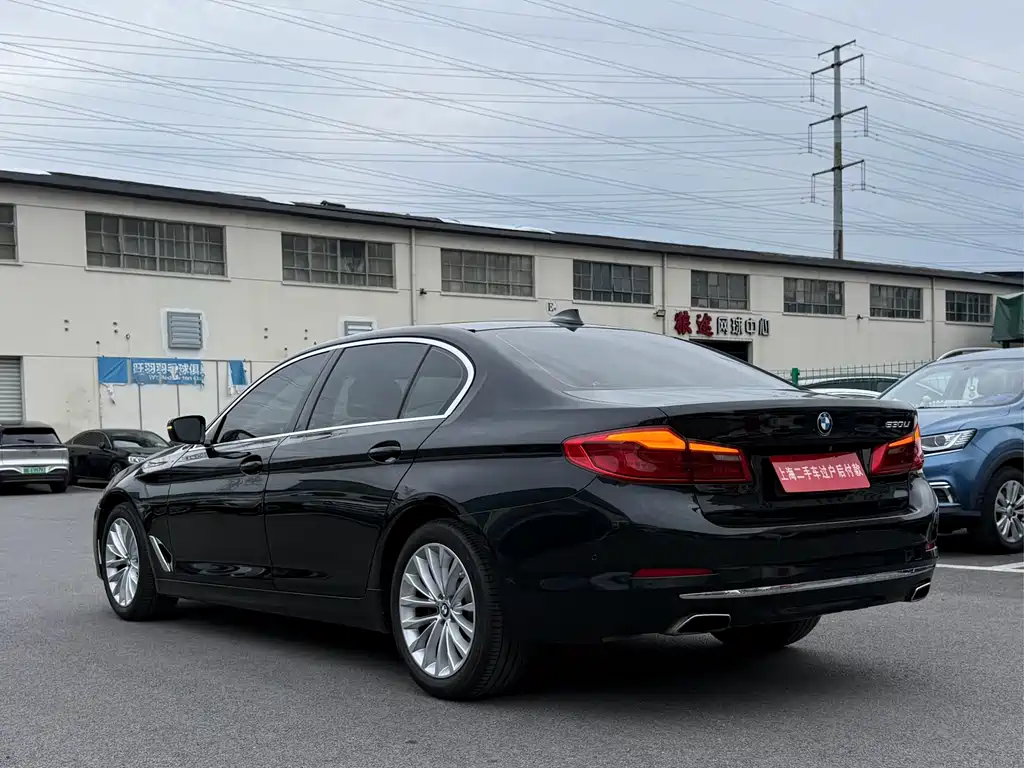 BMW 5 Series — фото 46