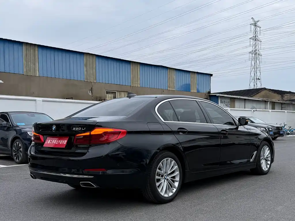 BMW 5 Series — фото 48