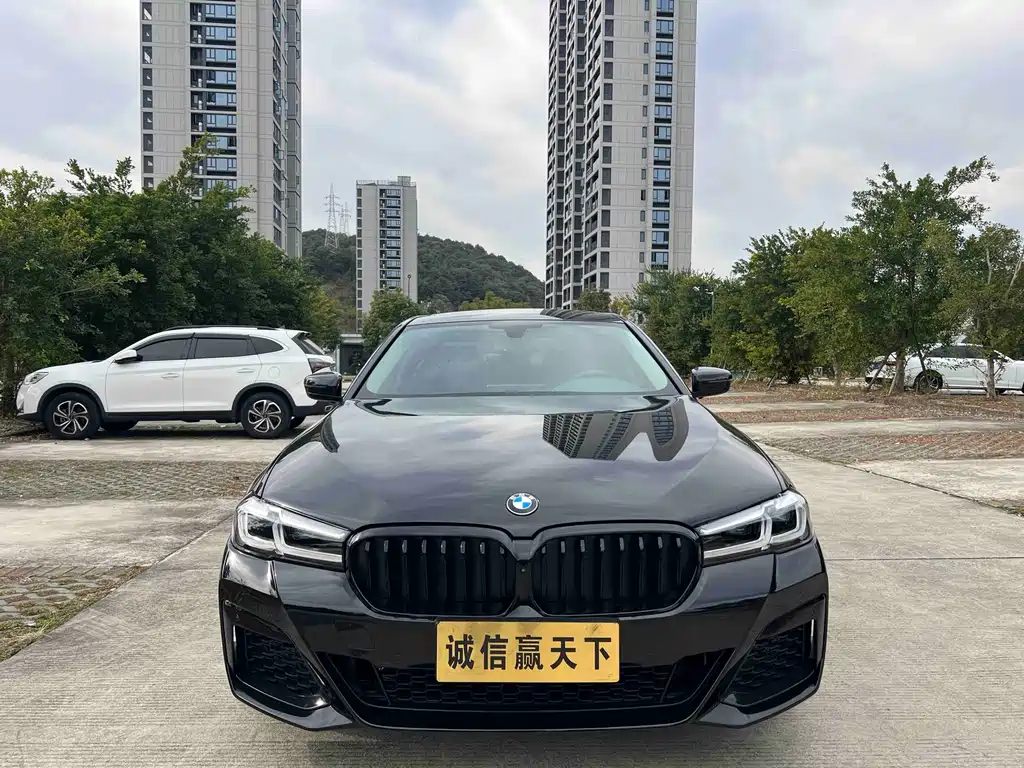 BMW 5 Series — фото 2