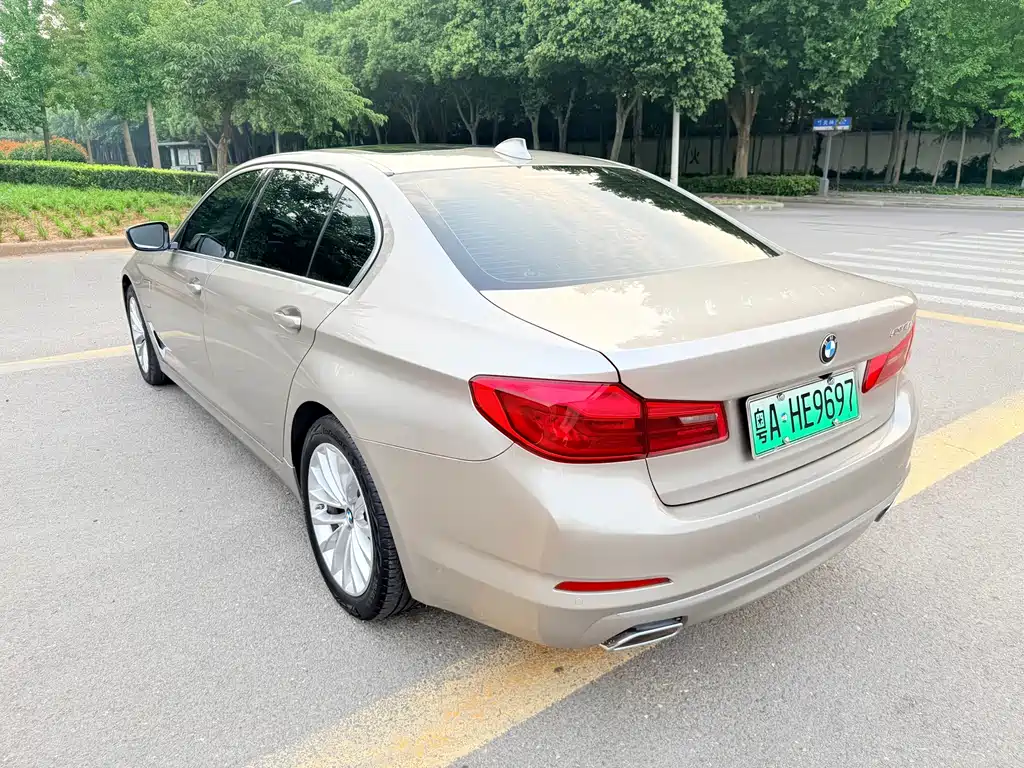 BMW 5 Series New Energy — фото 8