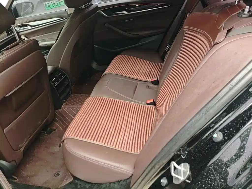 BMW 5 Series — фото 17