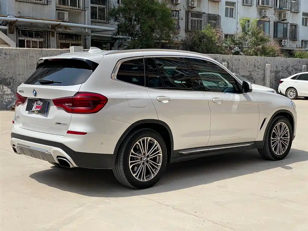 BMW X3 — фото 5