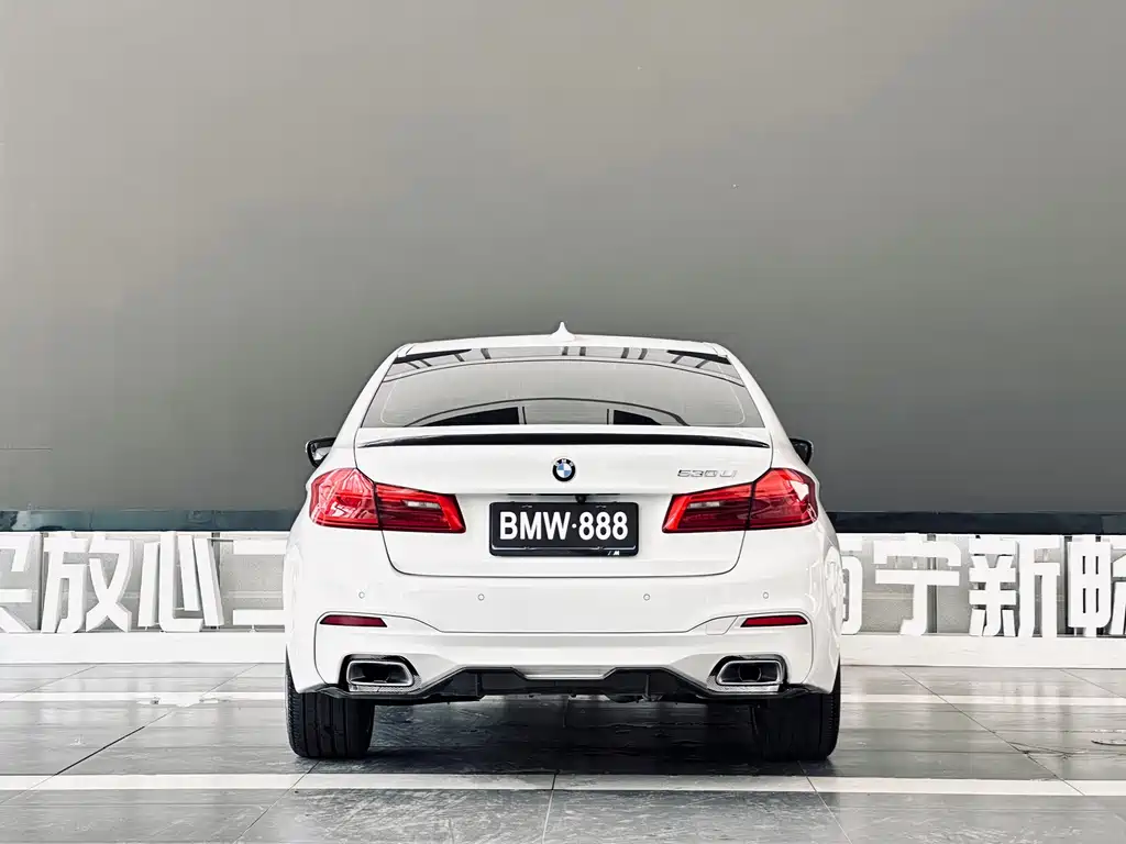 BMW 5 Series — фото 3