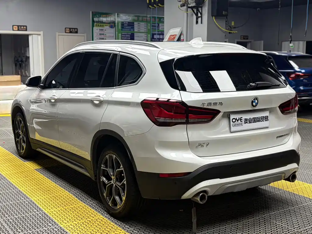BMW X1 — фото 4