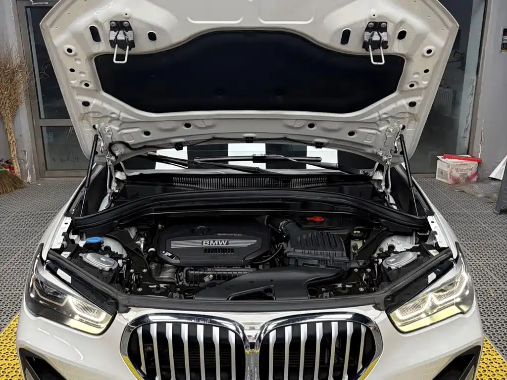 BMW X1 — фото 9