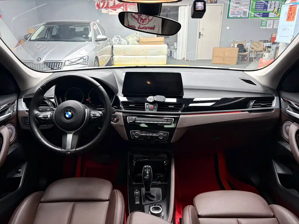 BMW X1 — фото 10