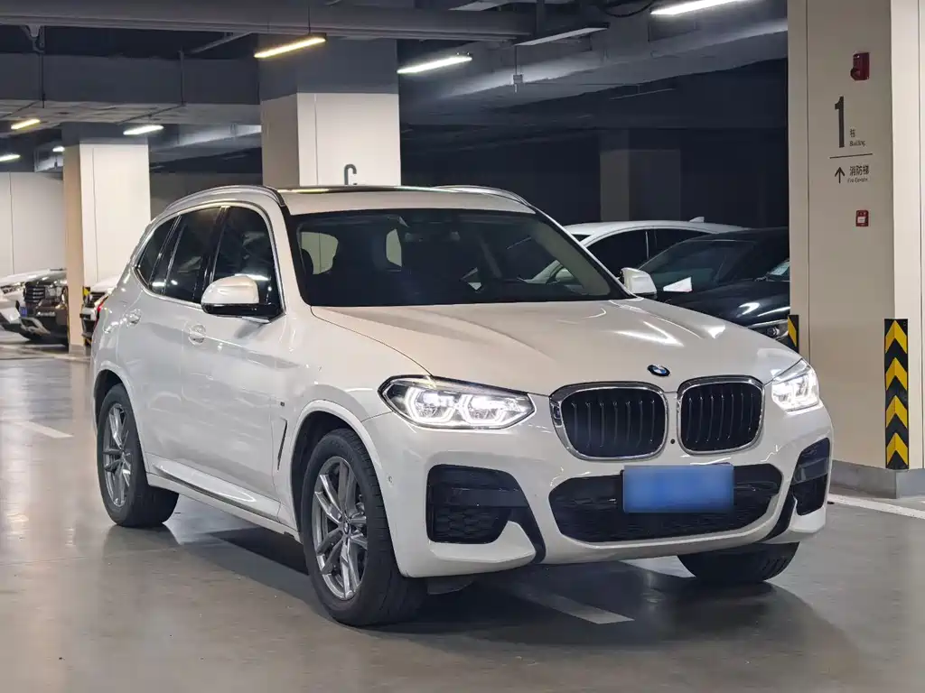 BMW X3 — фото 3