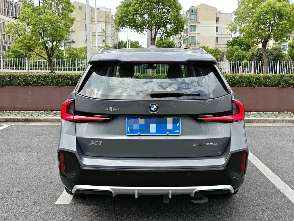 BMW X1 — фото 4