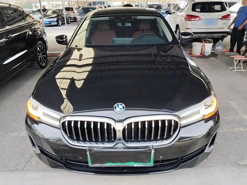 BMW 5 Series New Energy — фото 3