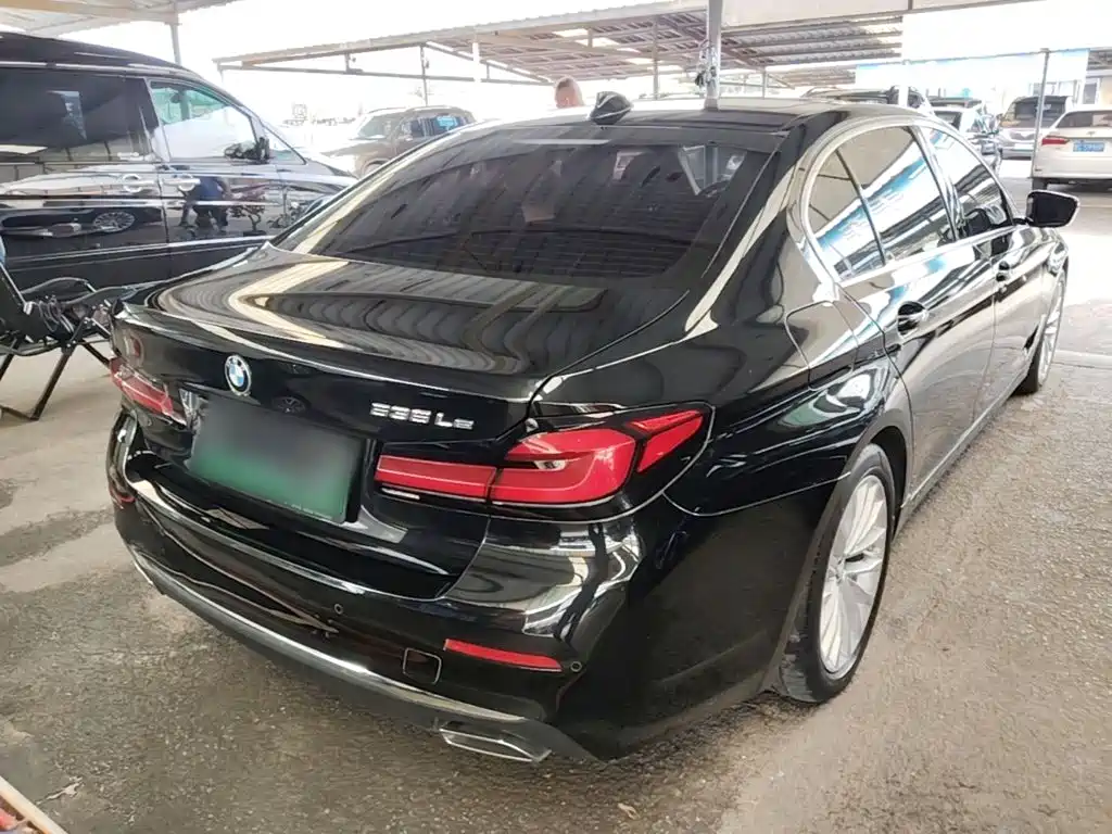 BMW 5 Series New Energy — фото 5