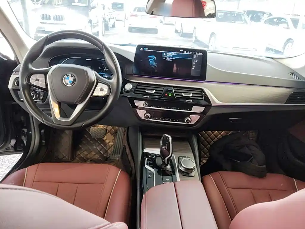 BMW 5 Series New Energy — фото 6