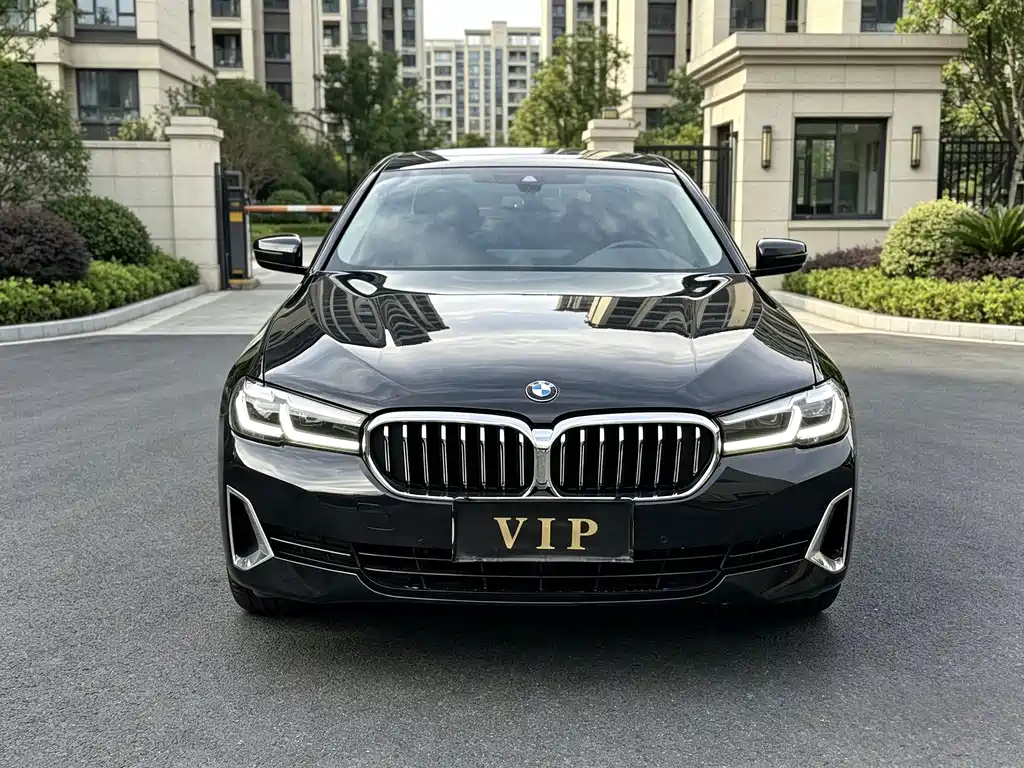 BMW 5 Series — фото 2