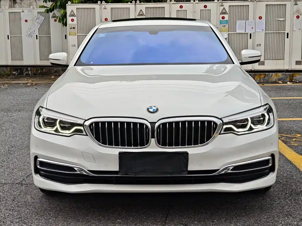 BMW 5 Series — фото 2