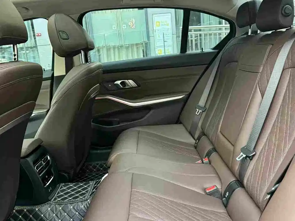 BMW 3 Series — фото 10
