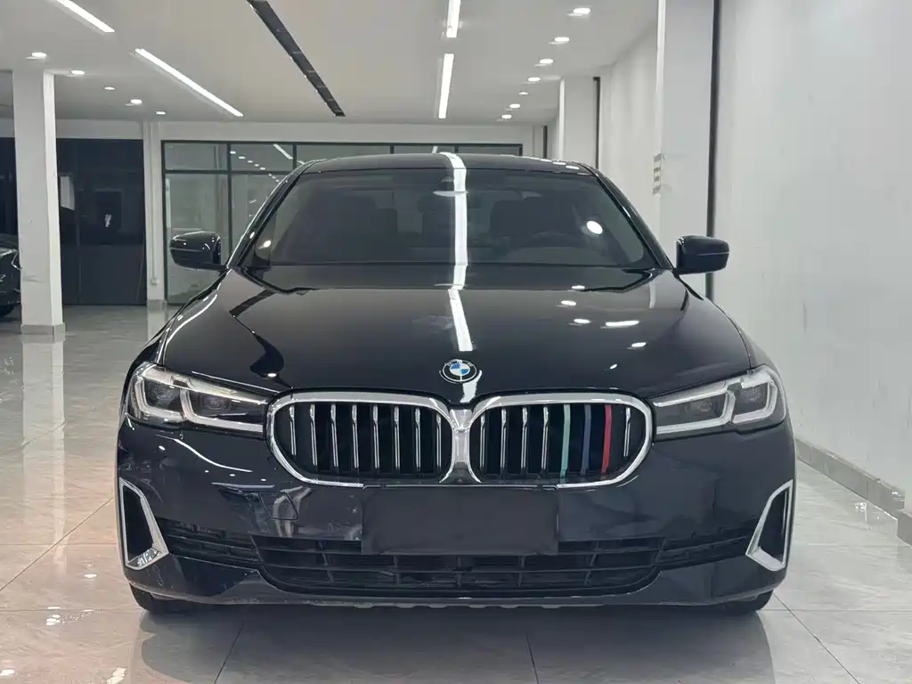 BMW 5 Series — фото 2