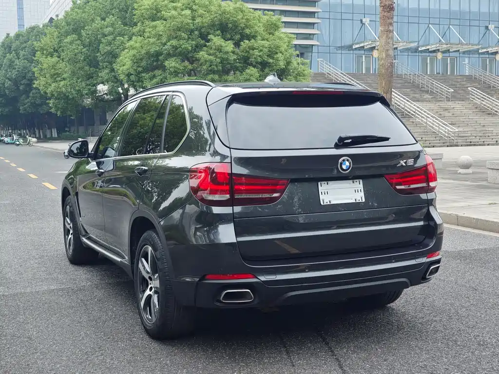 BMW X5 (Import) — фото 19