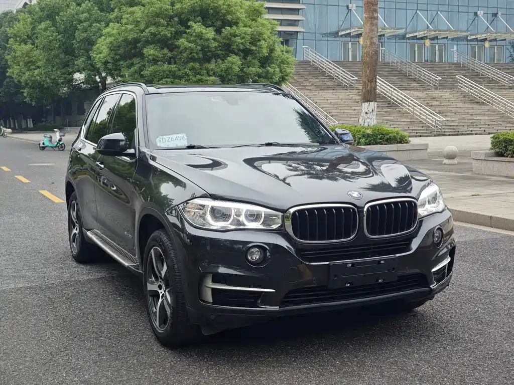 BMW X5 (Import) — фото 3