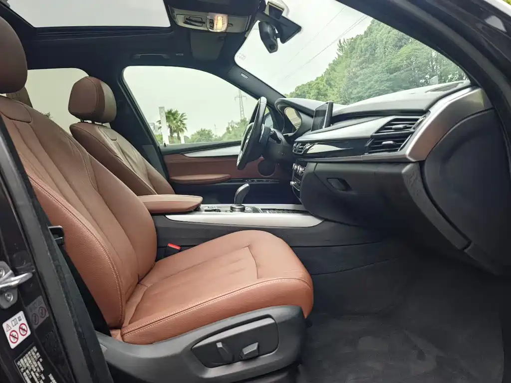 BMW X5 (Import) — фото 8