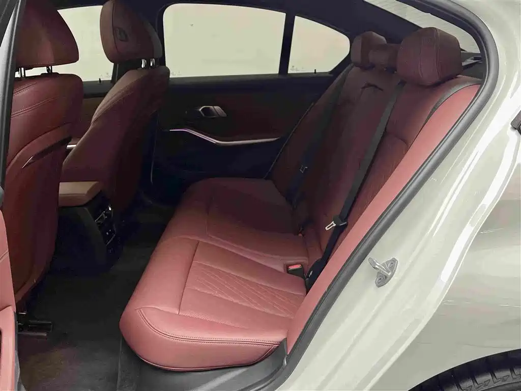 BMW 3 Series — фото 14