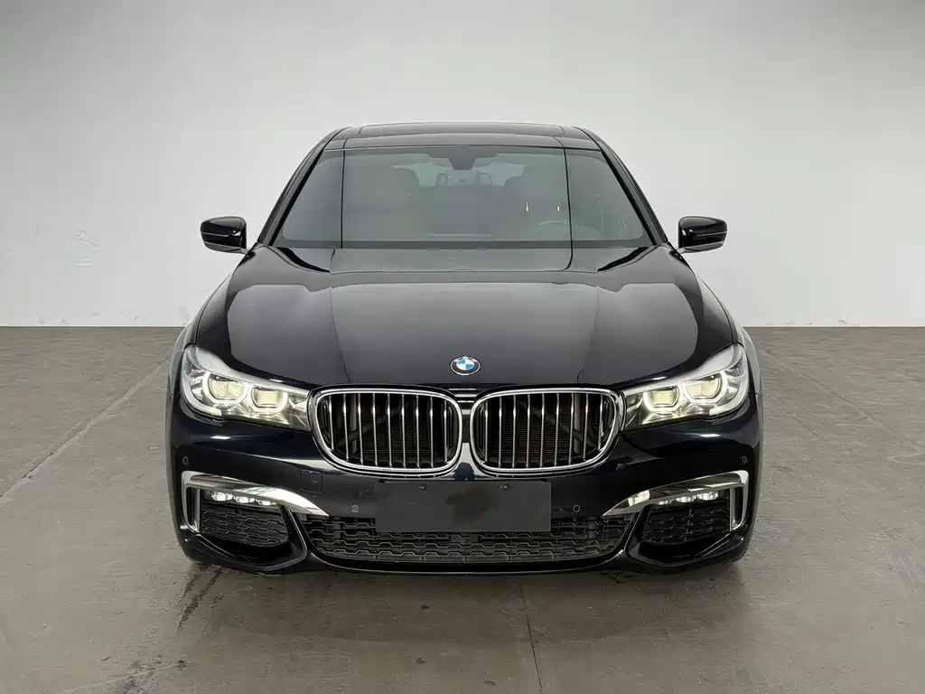 BMW 7 Series — фото 2