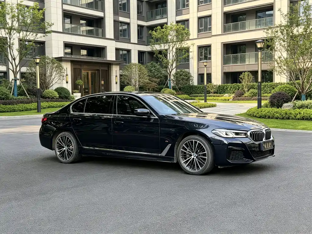 BMW 5 Series — фото 3