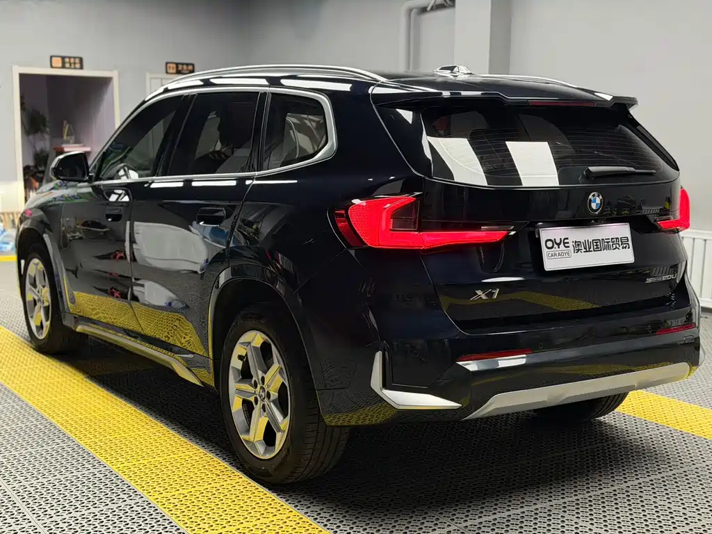 BMW X1 — фото 2