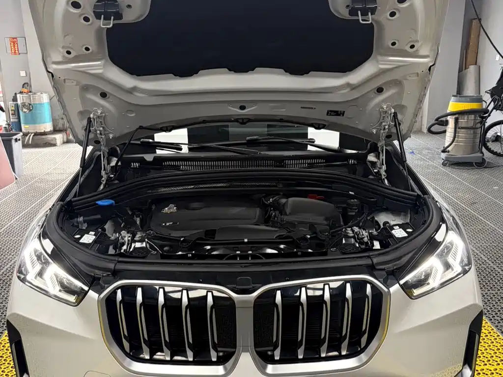 BMW X1 — фото 9