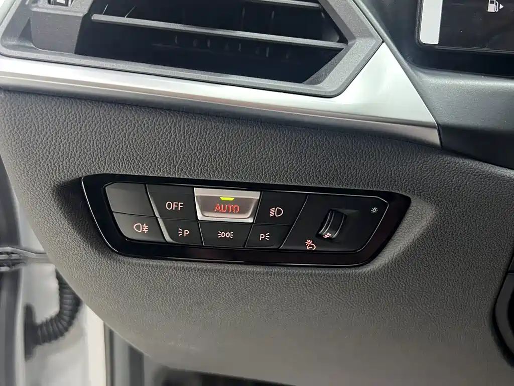 BMW 3 Series — фото 10
