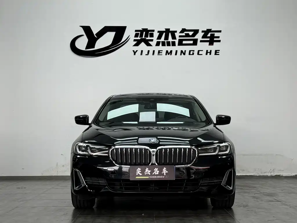 BMW 5 Series — фото 2