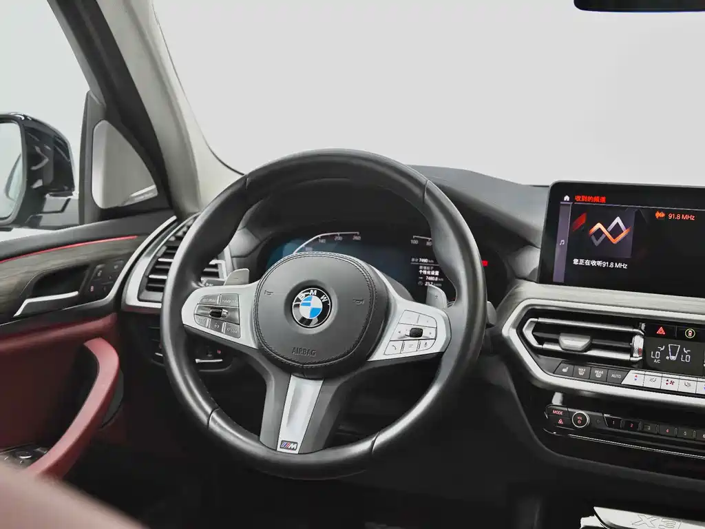 BMW X3 — фото 9