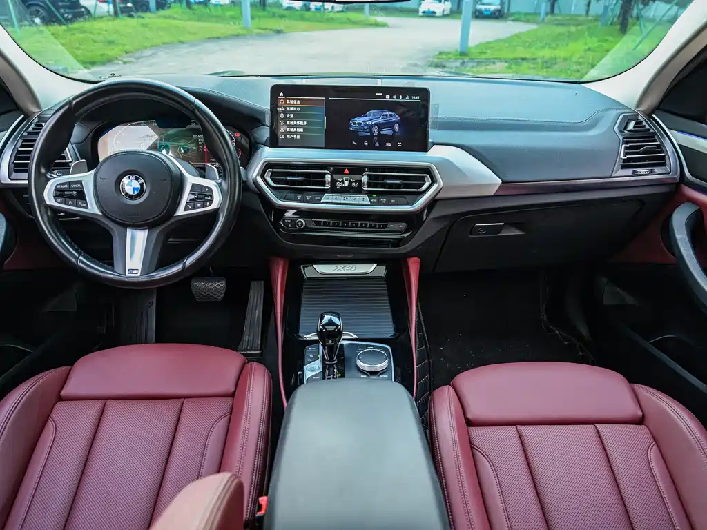 BMW X4 — фото 14