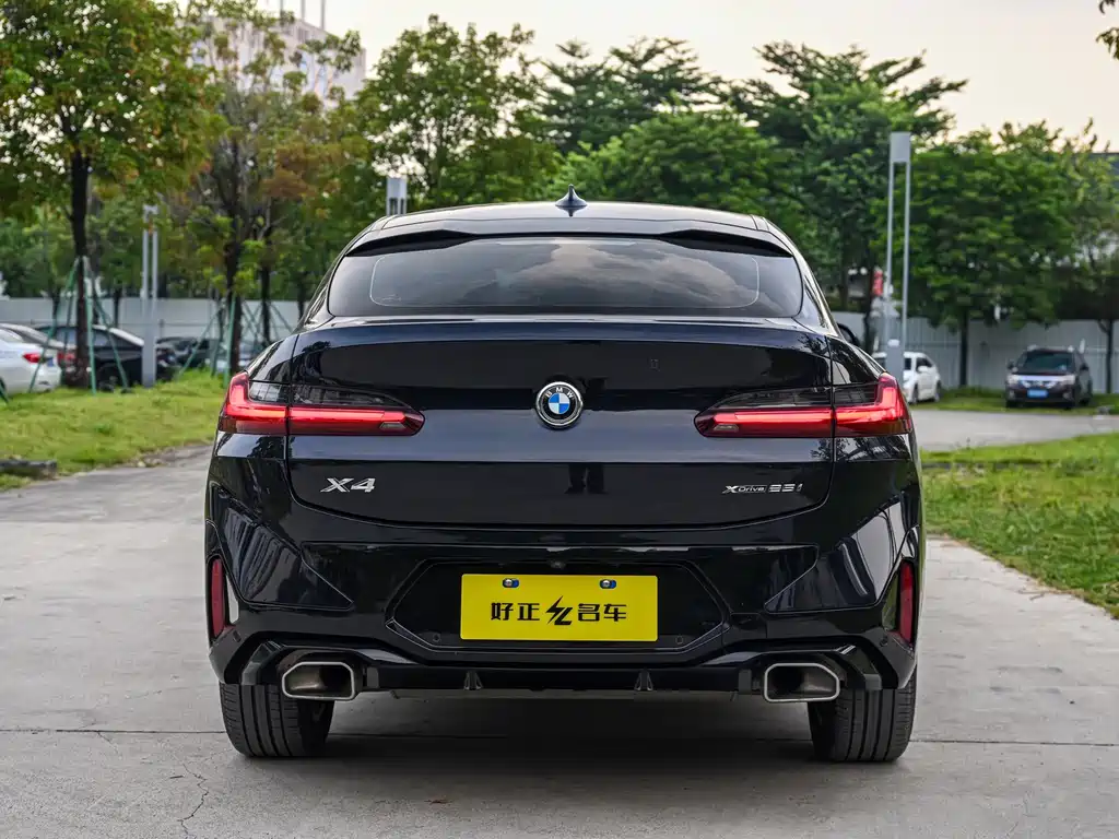 BMW X4 — фото 4