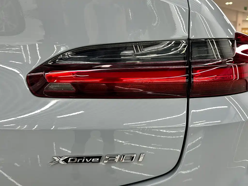 BMW X4 — фото 18