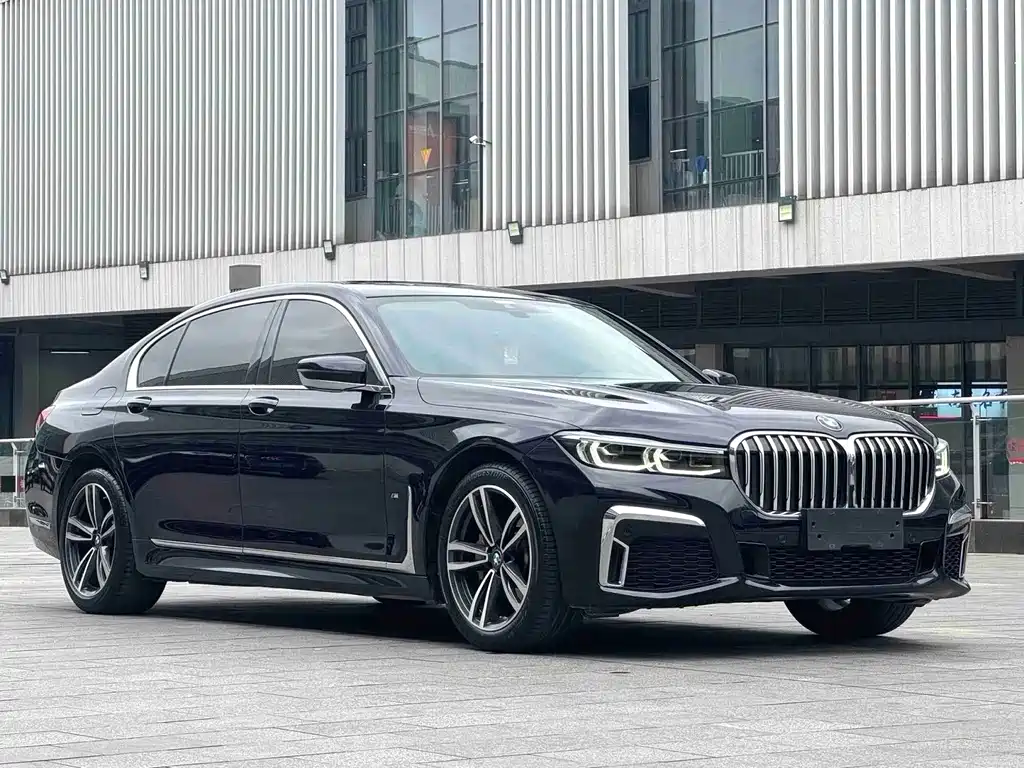 BMW 7 Series — фото 3