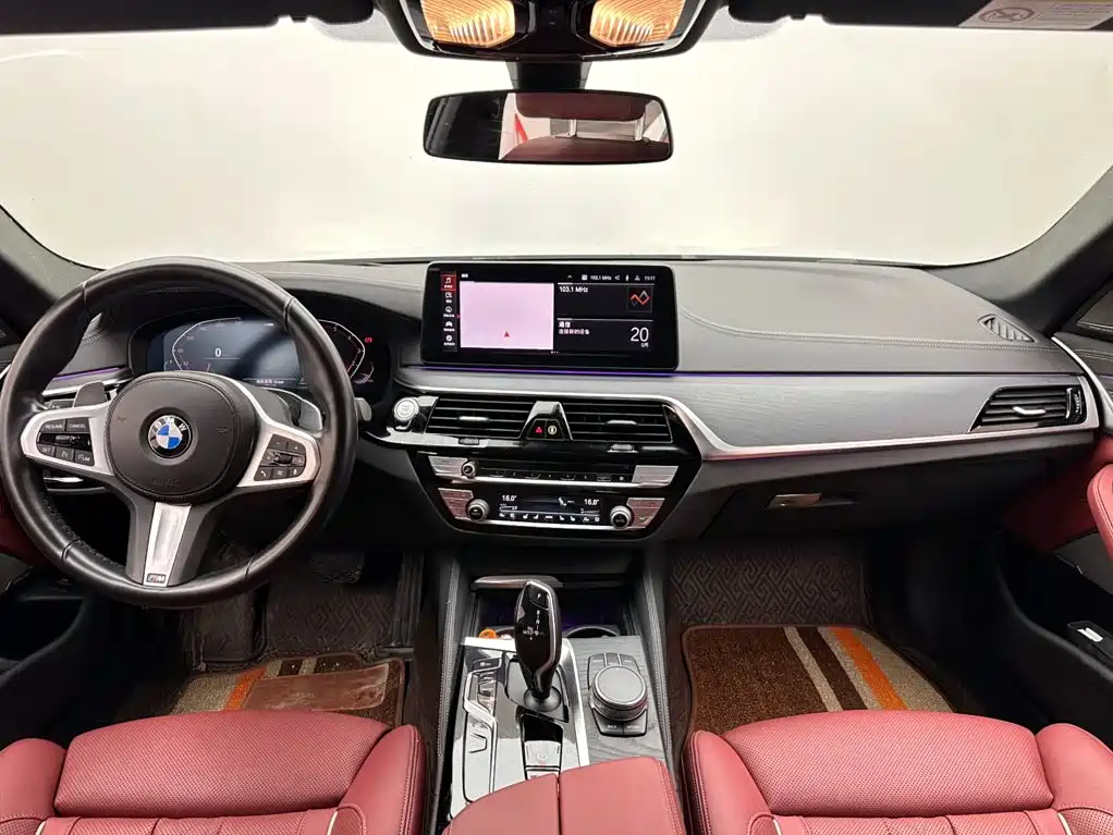 BMW 5 Series — фото 10
