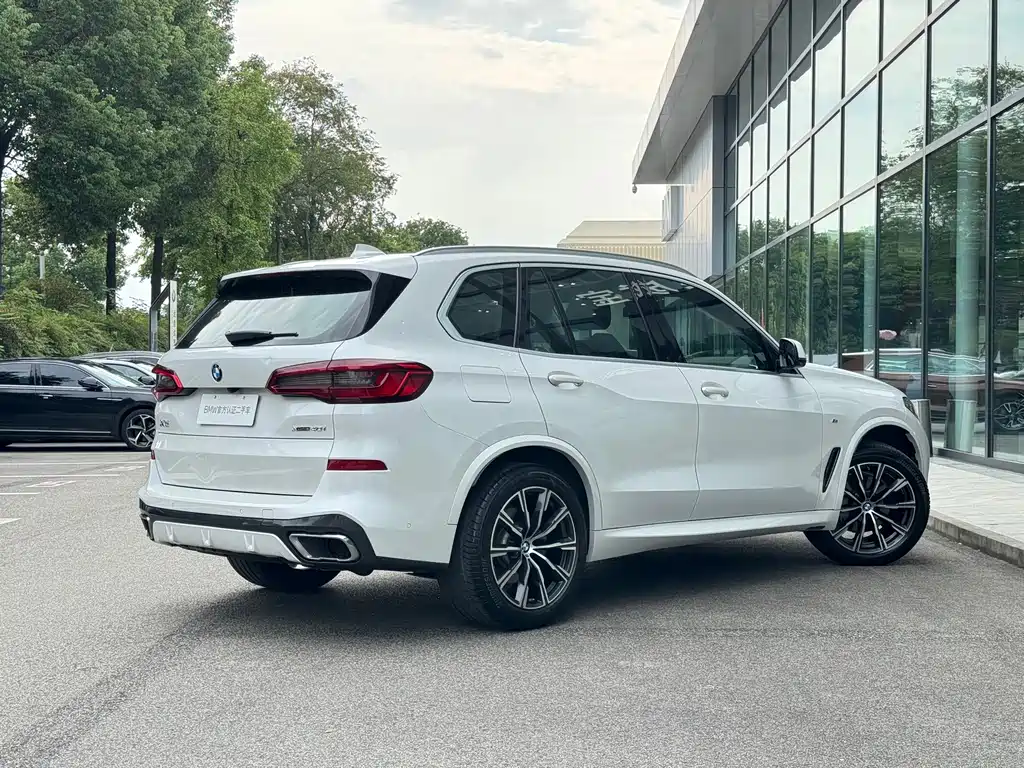 BMW X5 (Import) — фото 7