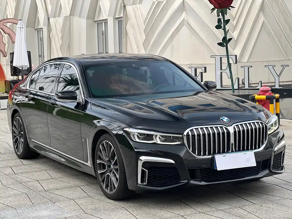 BMW 7 Series — фото 3