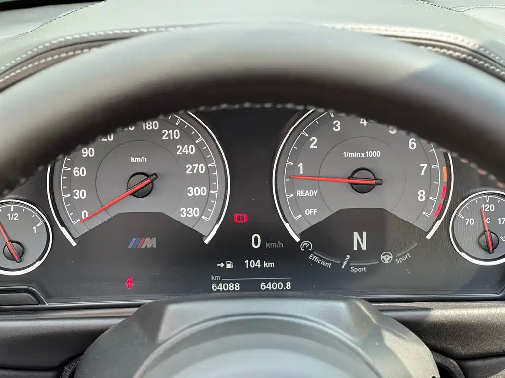 BMW M4 — фото 17