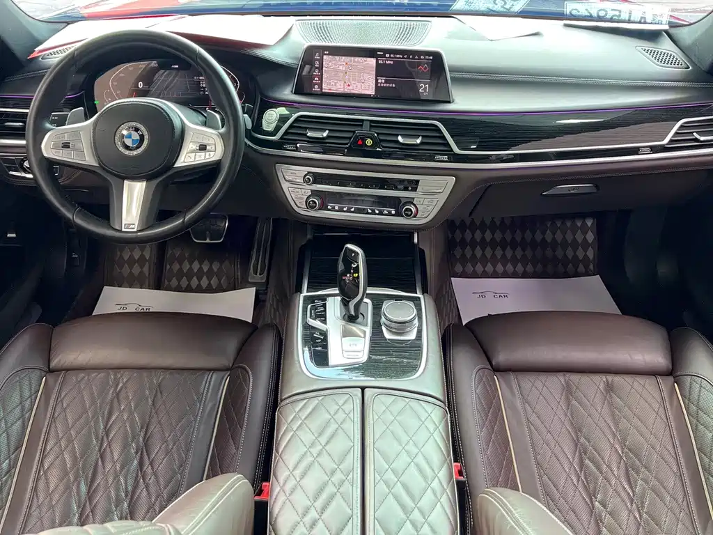 BMW 7 Series — фото 7