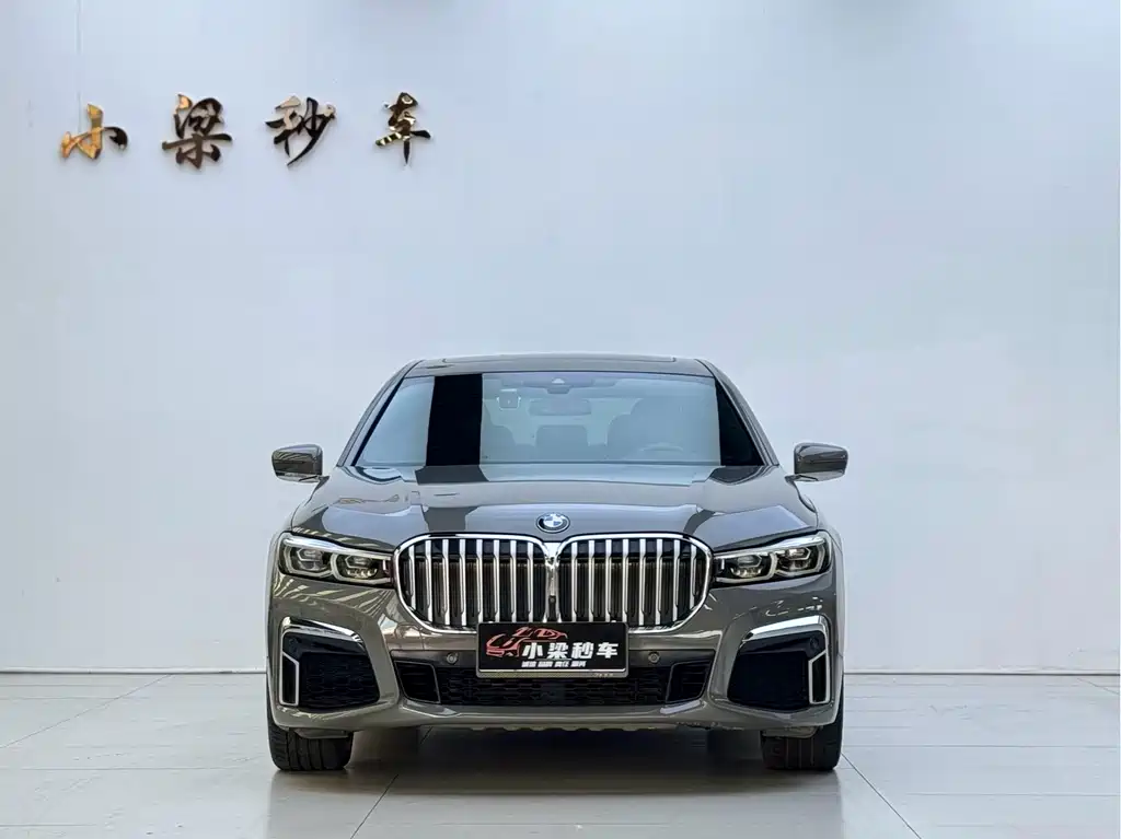 BMW 7 Series — фото 2