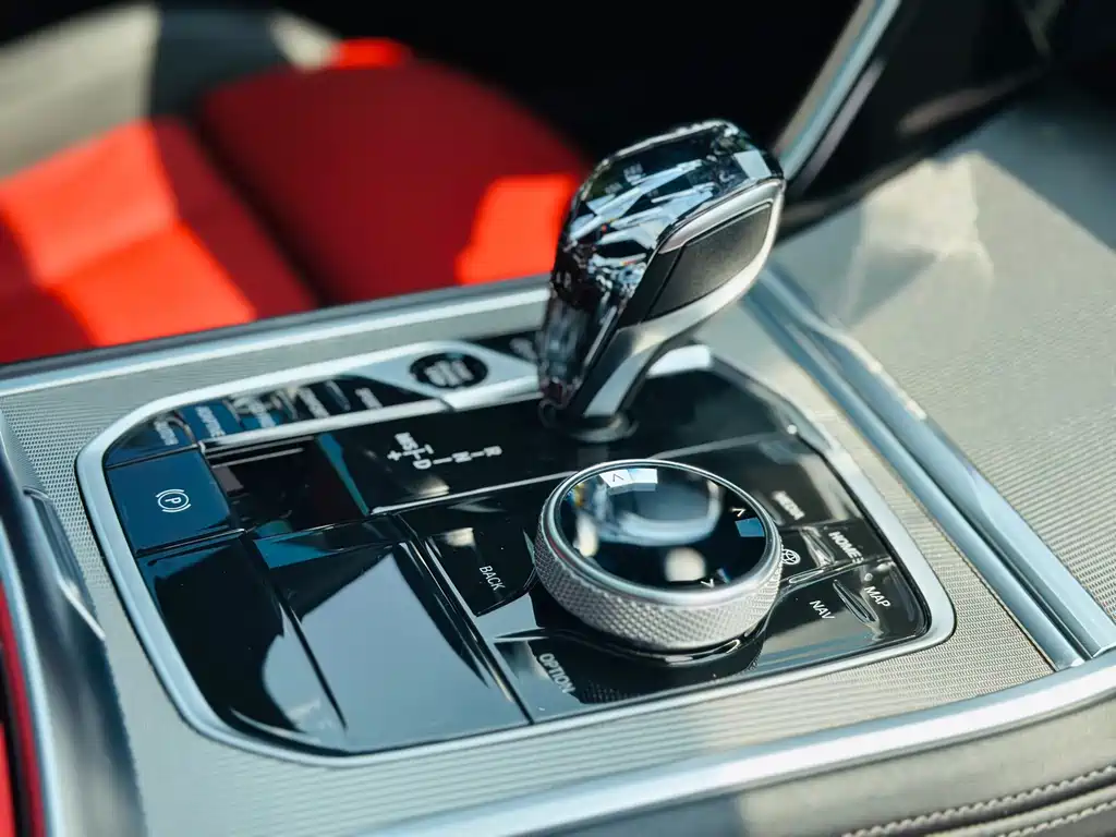 BMW 8 Series — фото 13
