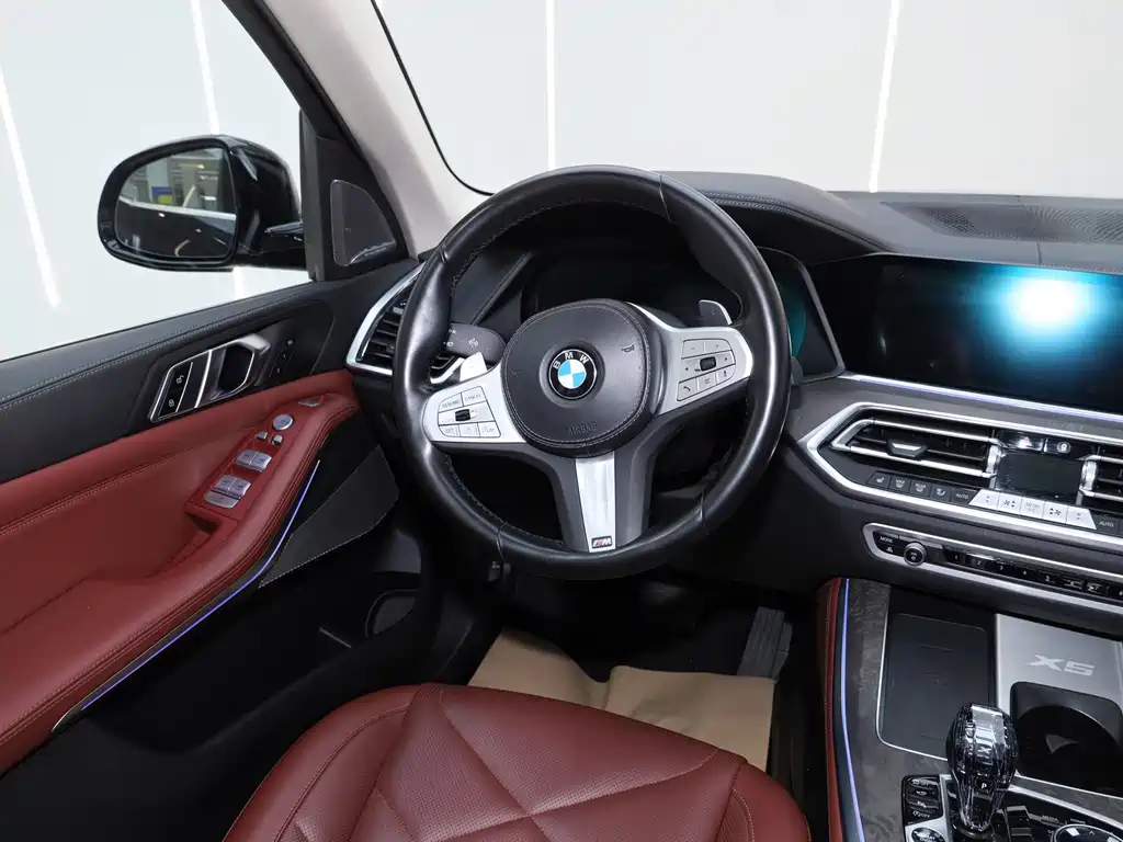 BMW X5 — фото 17