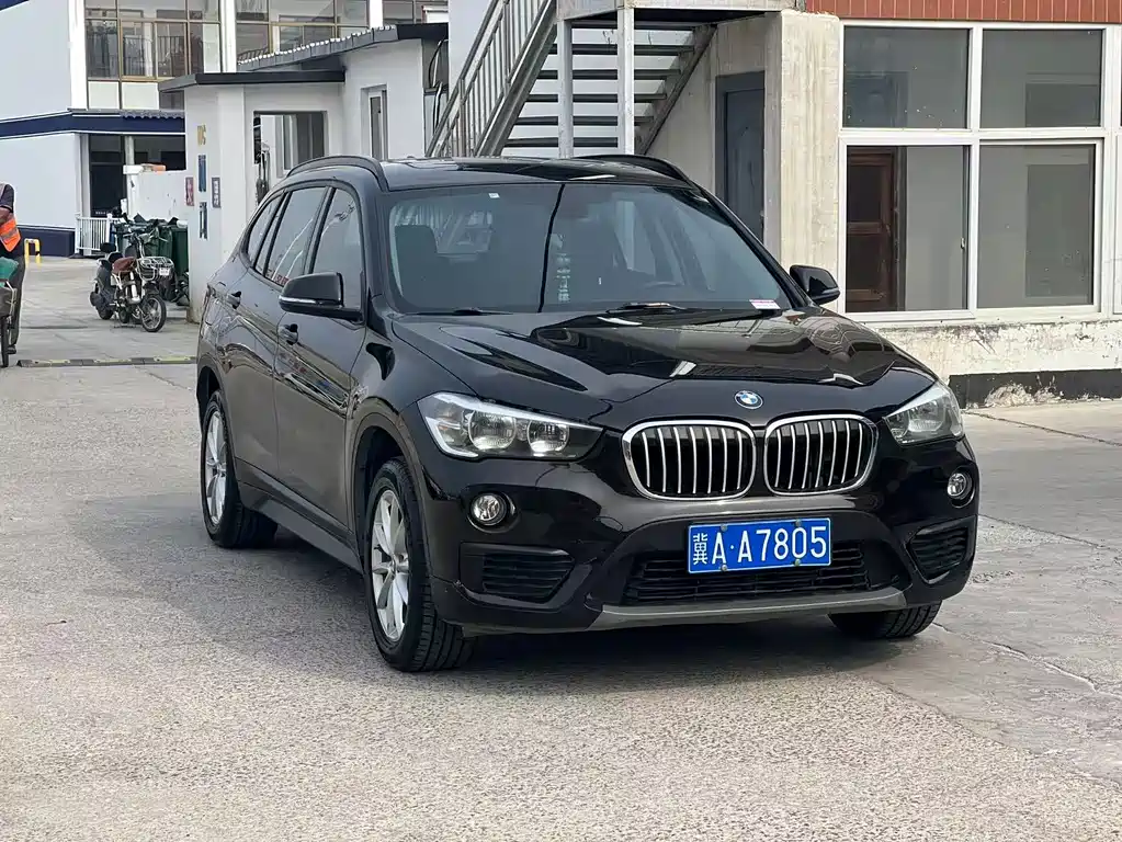 BMW X1 — фото 3