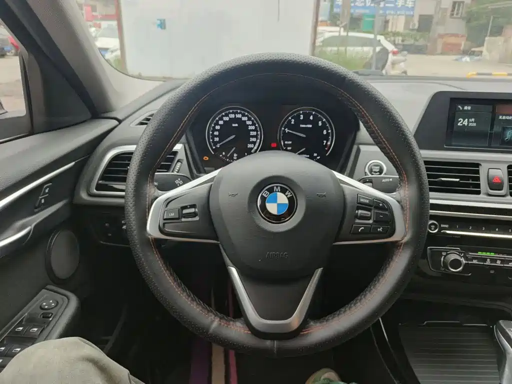 BMW 1 Series — фото 11